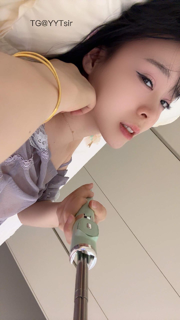 七七仙女 2025-05-29 16:31:14 角度越刁钻，我就越好看 第8张