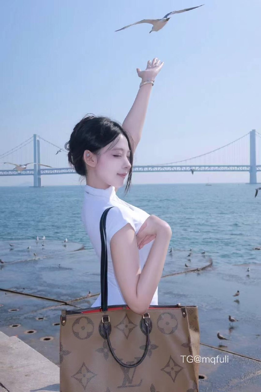 不吃洋葱 2025-05-27 14:48:21 风吹过的夏天 第3张