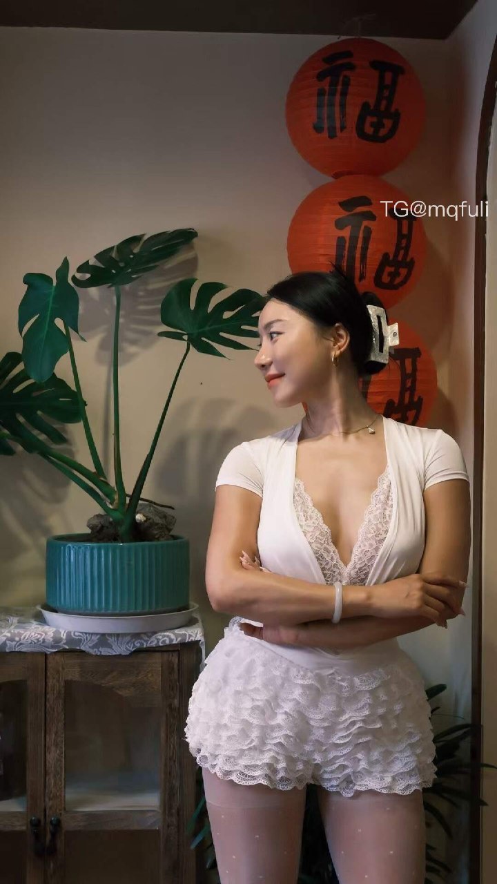 鹿瑶 2025-05-23 14:44:21 别看了有暴力倾向昨天晚上坐歪了被骂了 第9张