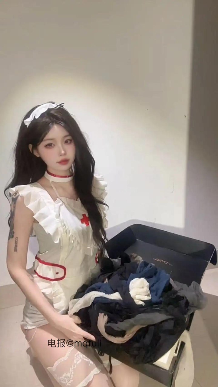 小哭包不哭 2025-05-29 23:08:50 这身 还有一套哦🫣 第2张