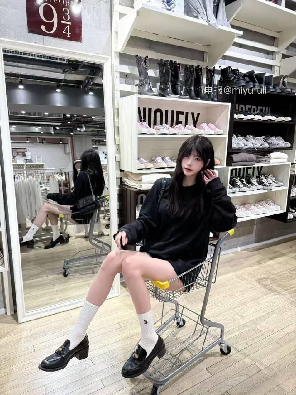 一只香 2025-05-29 12:05:21 不需要理解各有各的浪漫 第7张