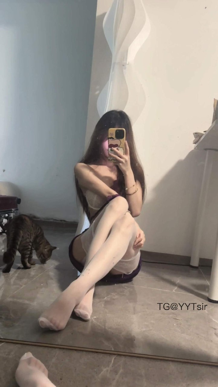 小宣先睡噜 2025-05-27 03:00:42 ootd 第5张