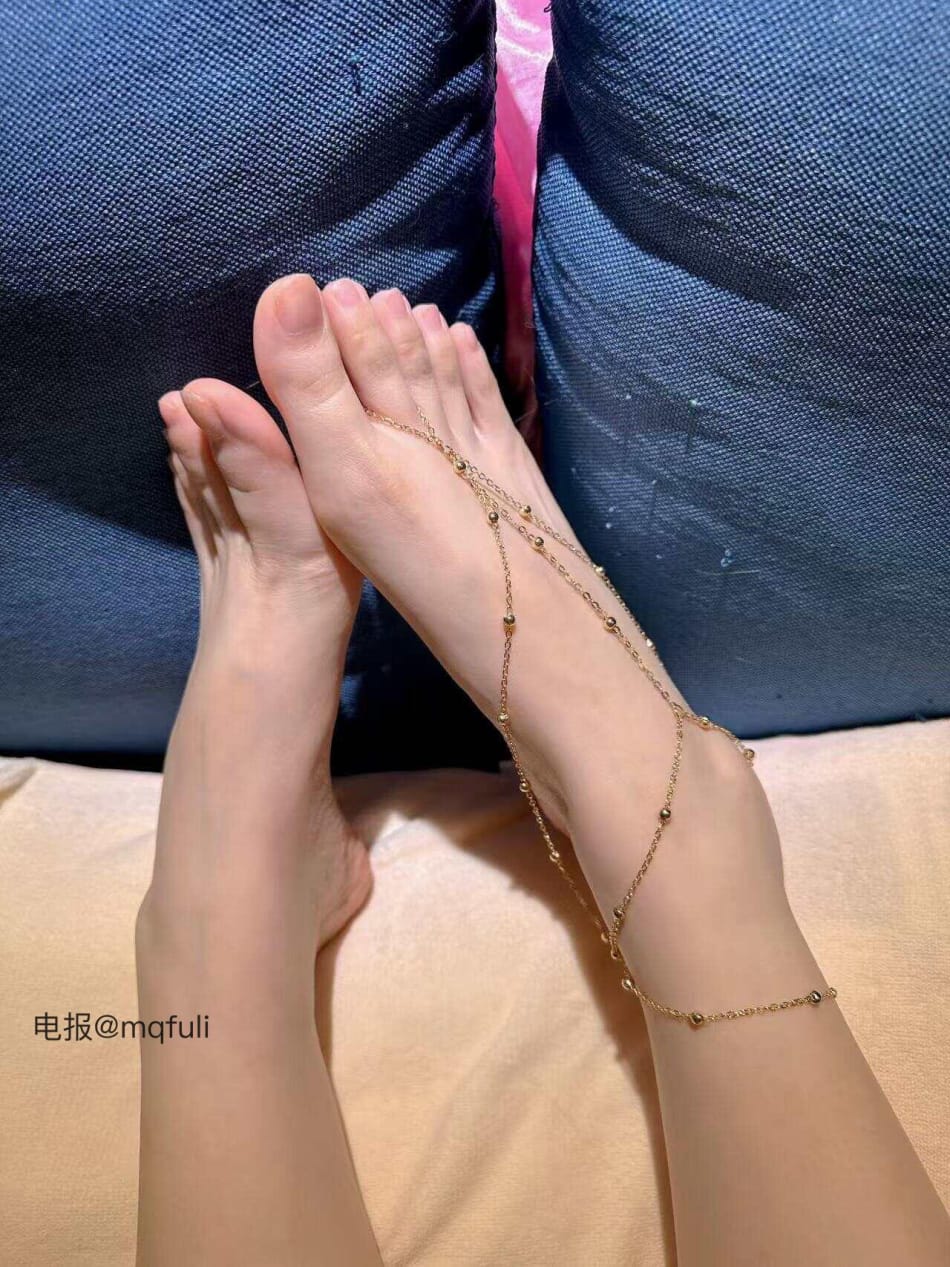 兔头同学tutu 2025-05-24 15:24:21 也算是带上项链了 第5张