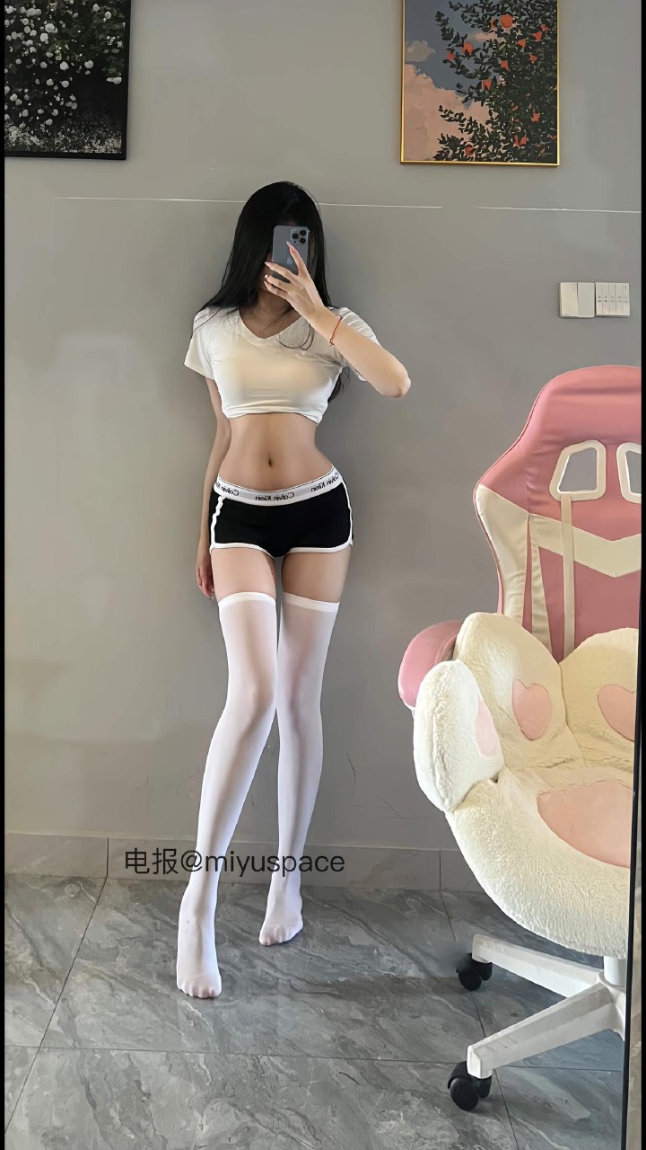 关关雎鸠 2025-05-24 14:30:51 甜甜的恋爱什么时候才能轮到我 第1张