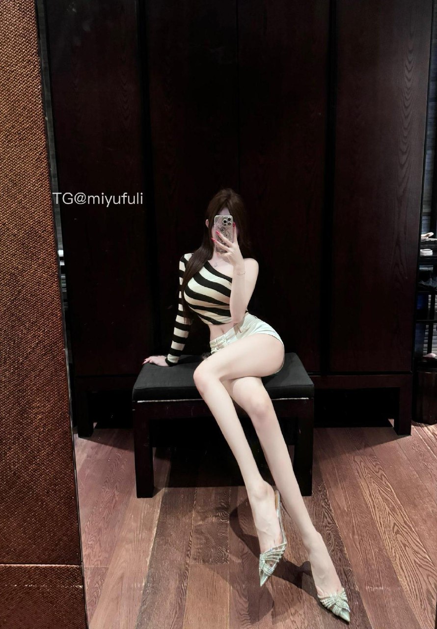 崽崽 2025-05-26 11:29:26 鲜红兔女郎崽崽，哥哥爱不爱 第3张