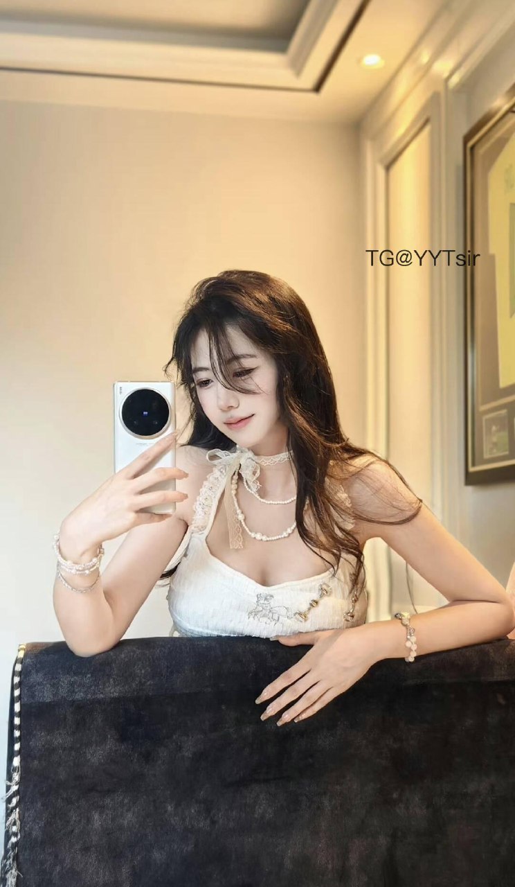 刘二萌 2025-05-27 02:15:16 嘴巴再硬 亲起来也是软的 第1张