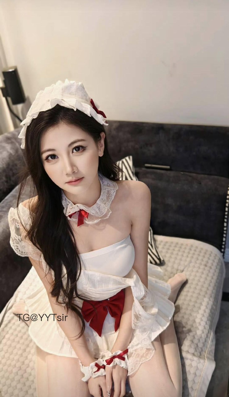 刘二萌 2025-05-27 10:58:20 封面越乖，内容越嗨😯 第5张