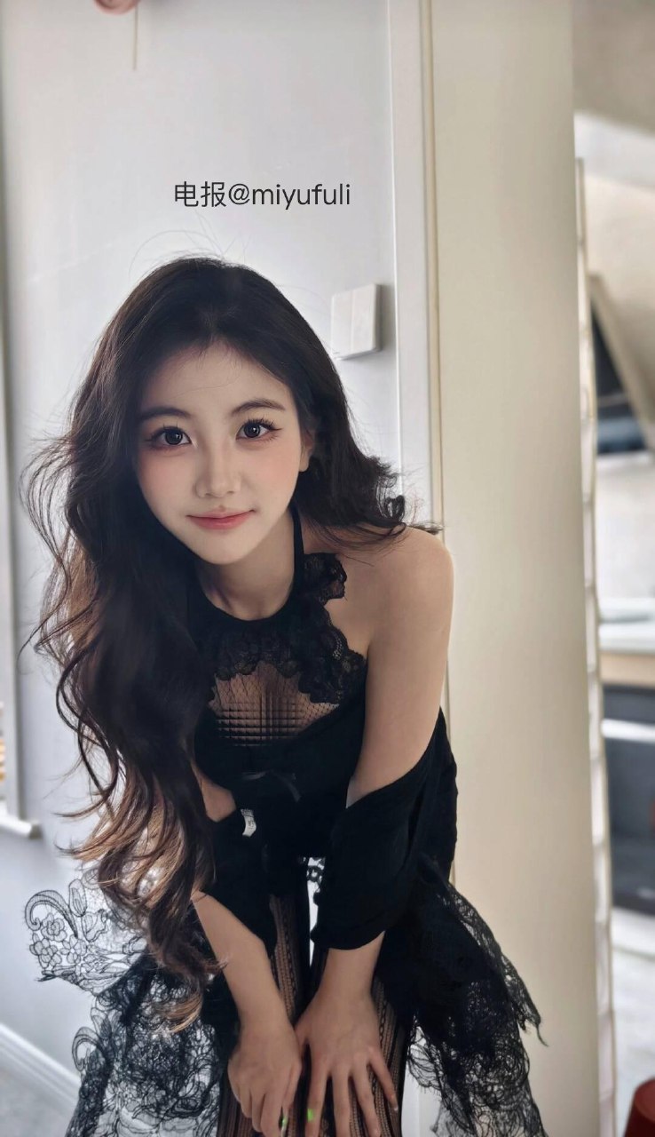 刘二萌 2025-05-27 11:56:31 不会骂人，一张嘴就是宝宝亲亲 第1张