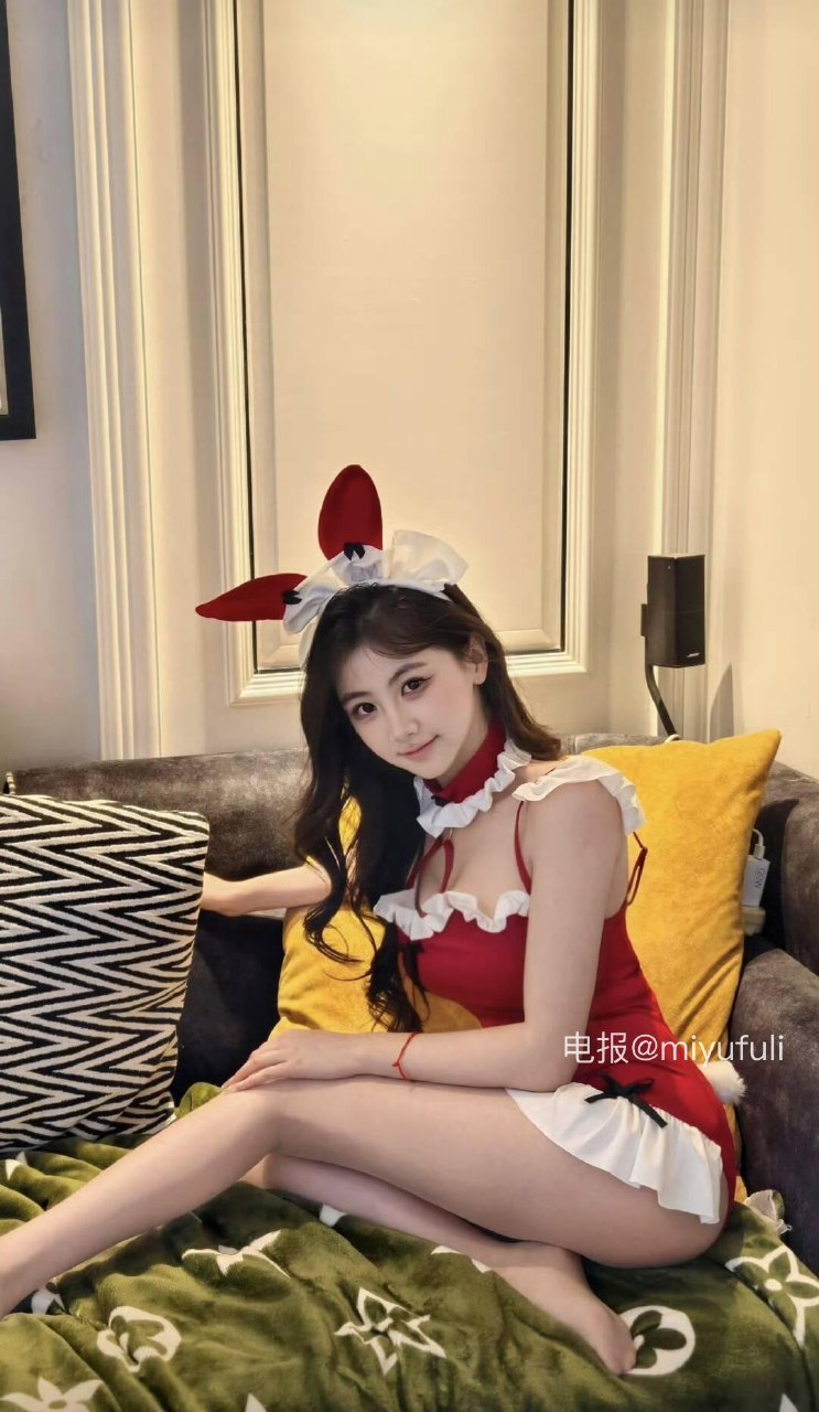 刘二萌 2025-05-27 12:21:40 嘘🤫...这组皂片藏着你没见过的绝绝子画面🤤 第4张