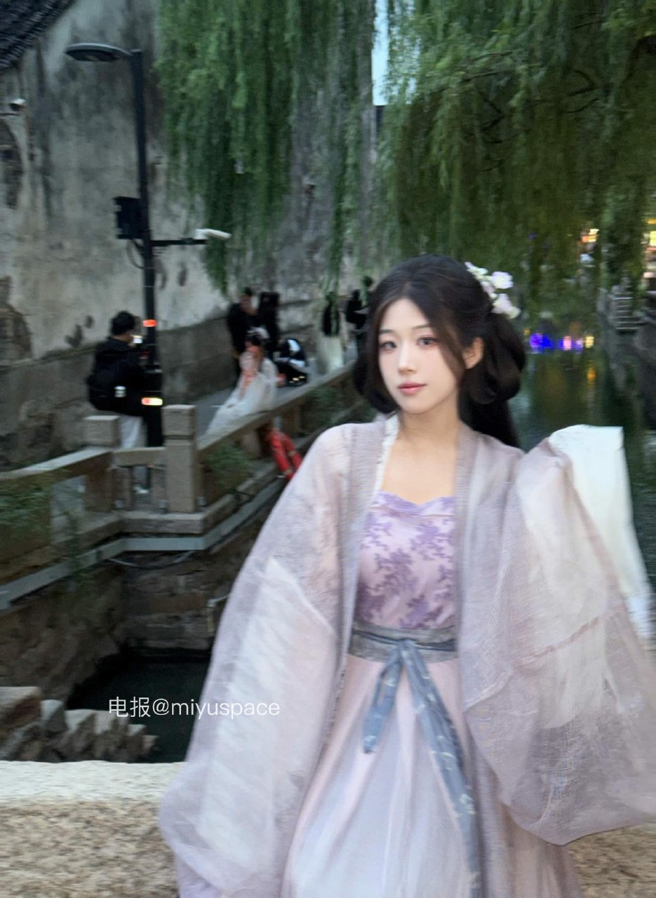 静静爱吃糖 2025-05-27 16:11:41 古风 第3张