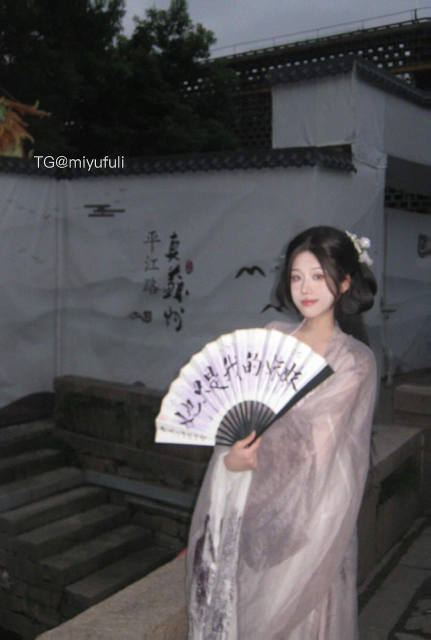 静静爱吃糖 2025-05-27 16:11:41 古风 第9张