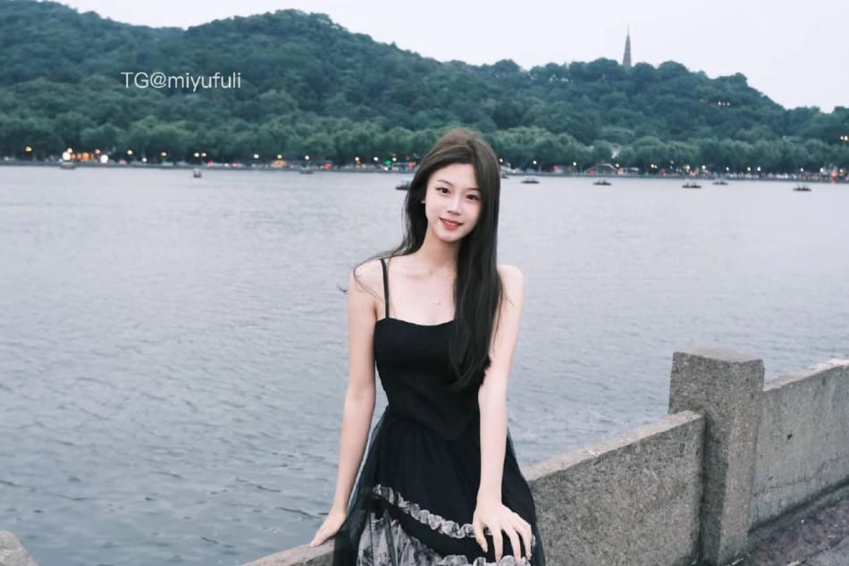 冰糖雪梨 2025-05-29 10:47:27 我要陪着你，一直 第1张