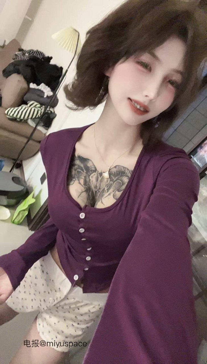 吞吞 2025-05-29 15:23:00 封面越乖，内容越嗨😯 第1张