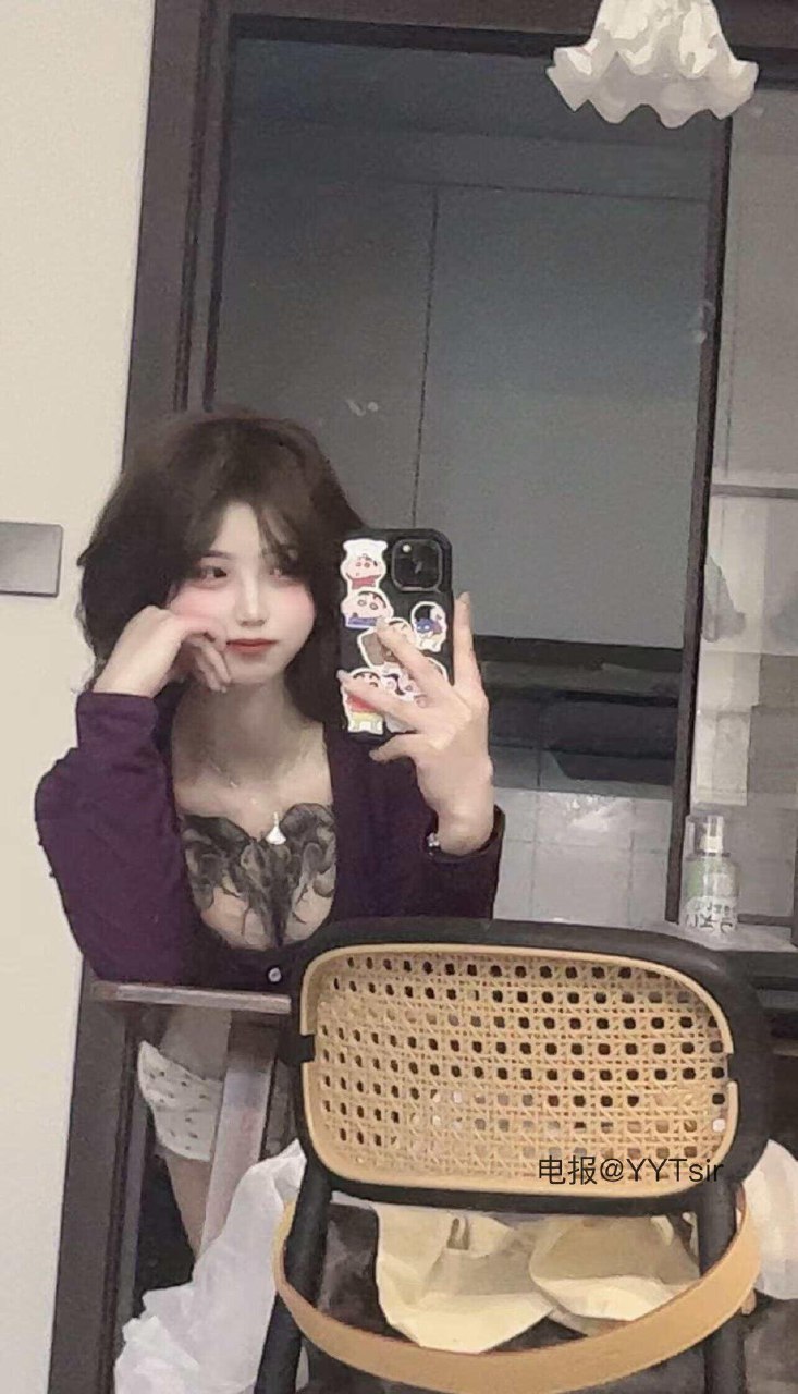 吞吞 2025-05-29 15:23:00 封面越乖，内容越嗨😯 第2张