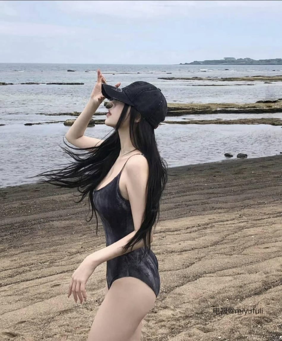 小小鲨余 2025-05-30 21:12:38 绝美限量版组图写真 第1张