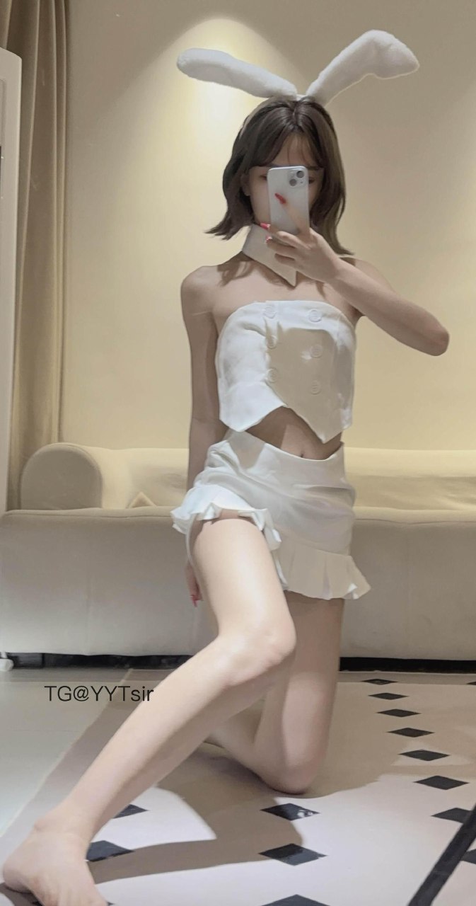 小霞佩奇 2025-05-28 06:23:29 兔兔这么可爱 为什么要吃兔兔😅 第3张