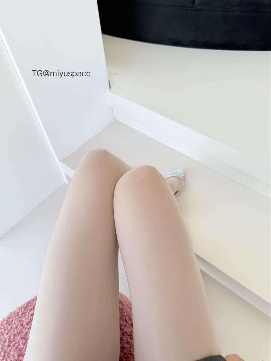 R9999 2025-05-26 23:48:24 有谁能拒绝一套紫色的睡衣呢 第1张