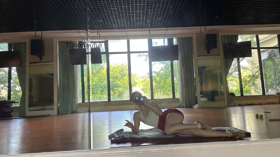 俏妞 2025-05-21 00:54:14 瑜伽课开始啦 俏妞qiaoniuTT 第6张