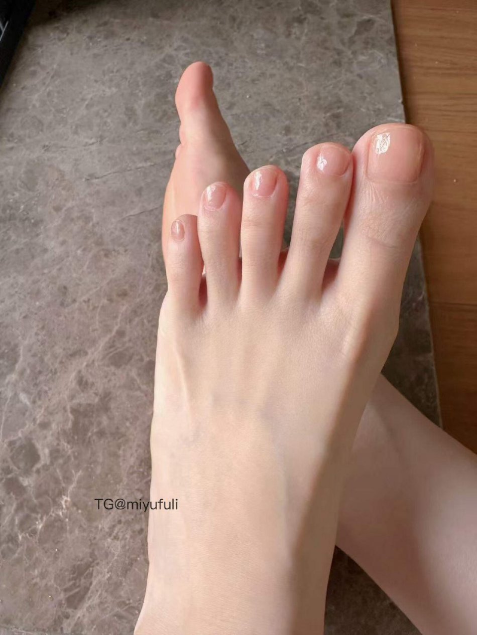 兔头同学tutu 2025-05-21 16:07:02 听说你们喜欢冷白皮? 第9张