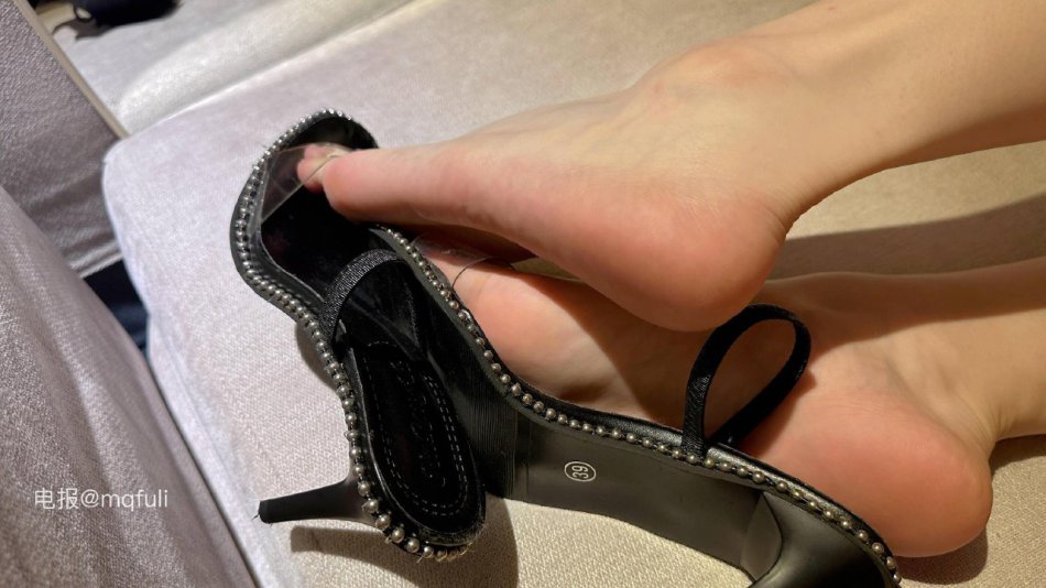 兔头同学tutu 2025-05-21 16:13:04 都穿破了 呜呜呜😭 第18张