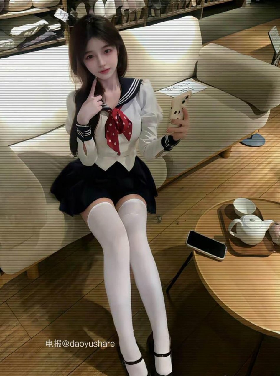 大摆锤 2025-05-19 16:57:29 豹纹＋黑丝！一次超级勇敢的尝试