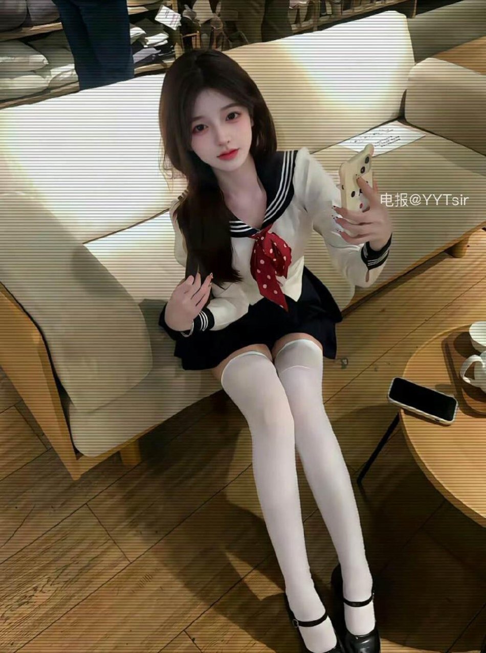 大摆锤 2025-05-19 16:57:29 豹纹＋黑丝！一次超级勇敢的尝试