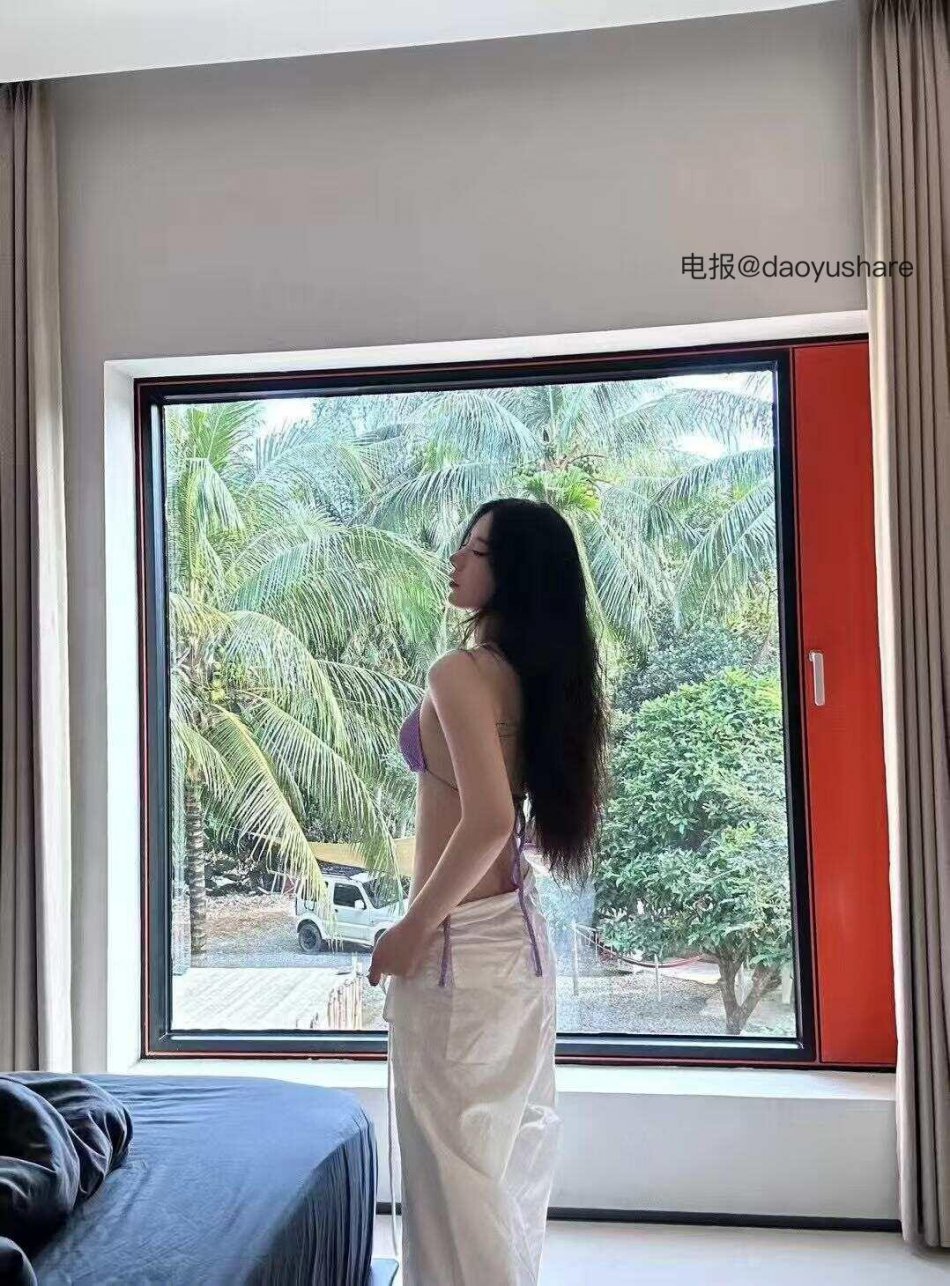 小清子 2025-05-21 18:08:19 那天去了像玻璃一样的海🏖️ 第1张