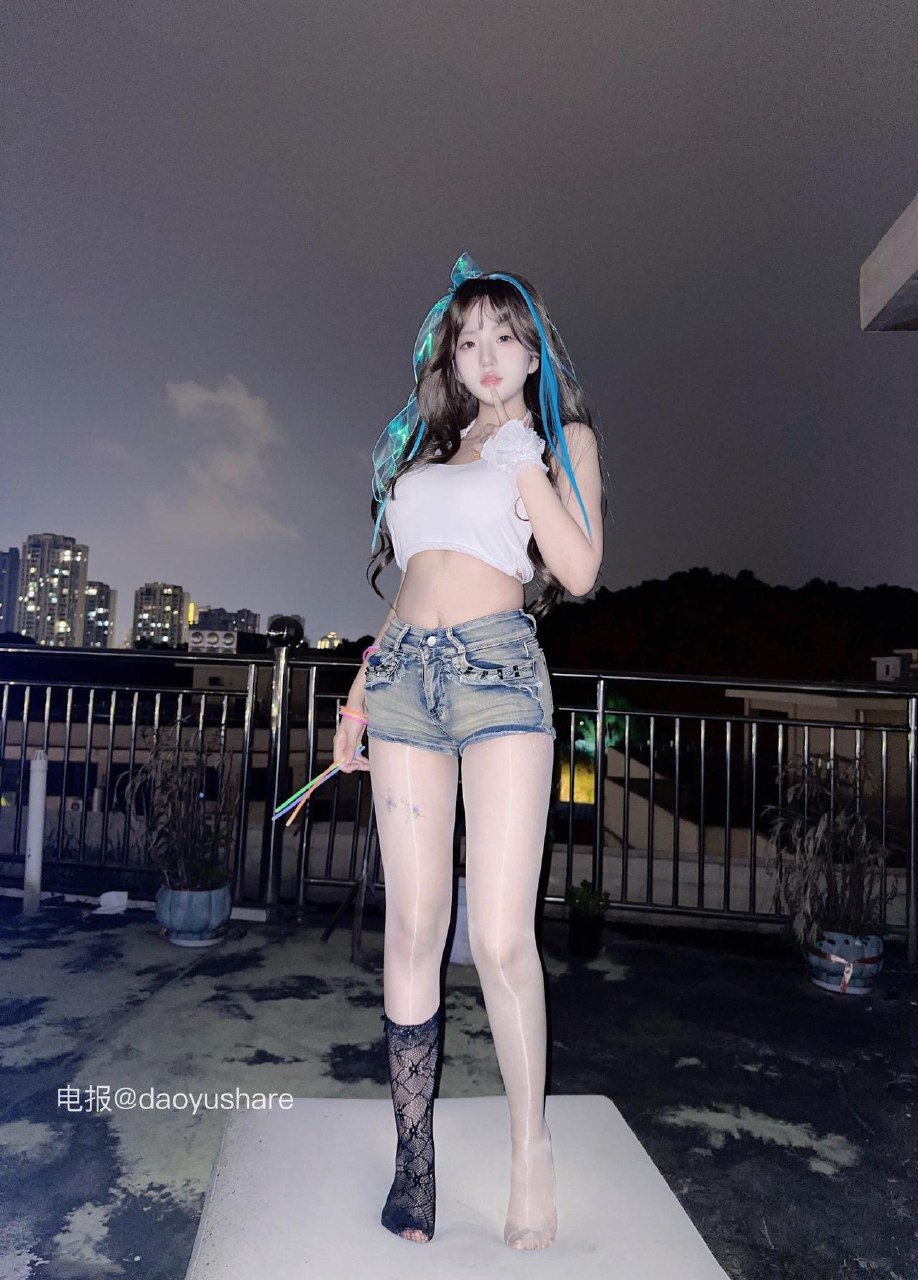 小雨yo甜 2025-05-25 23:34:14 我吃了太多糖 甜的总想和你分享 第1张