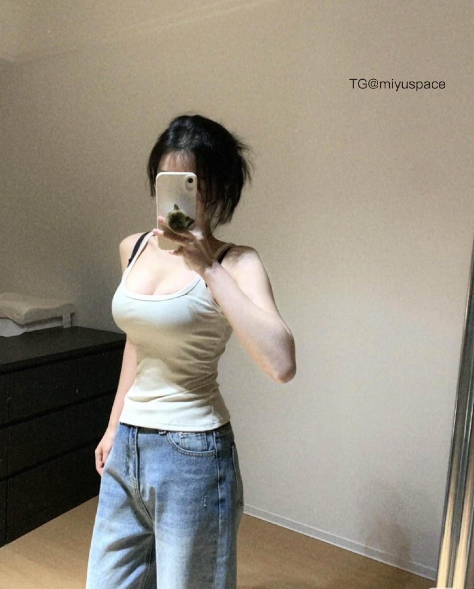 布丁 2025-05-19 19:15:09 叠穿的性感秘籍