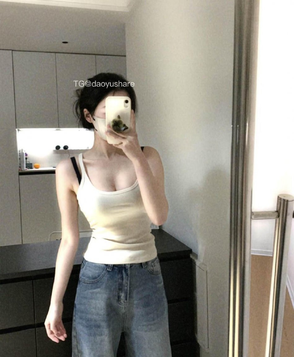 布丁 2025-05-19 19:15:09 叠穿的性感秘籍