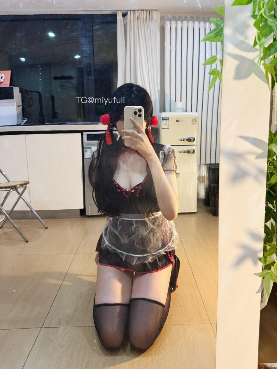 神明同同 2025-05-24 09:44:03 黑丝+女仆装!我想你会爱上我 第5张