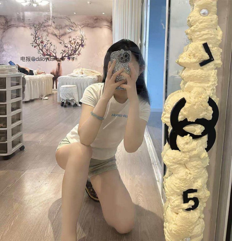 财神爷的心尖尖 2025-05-28 03:54:44 明明就是运动装