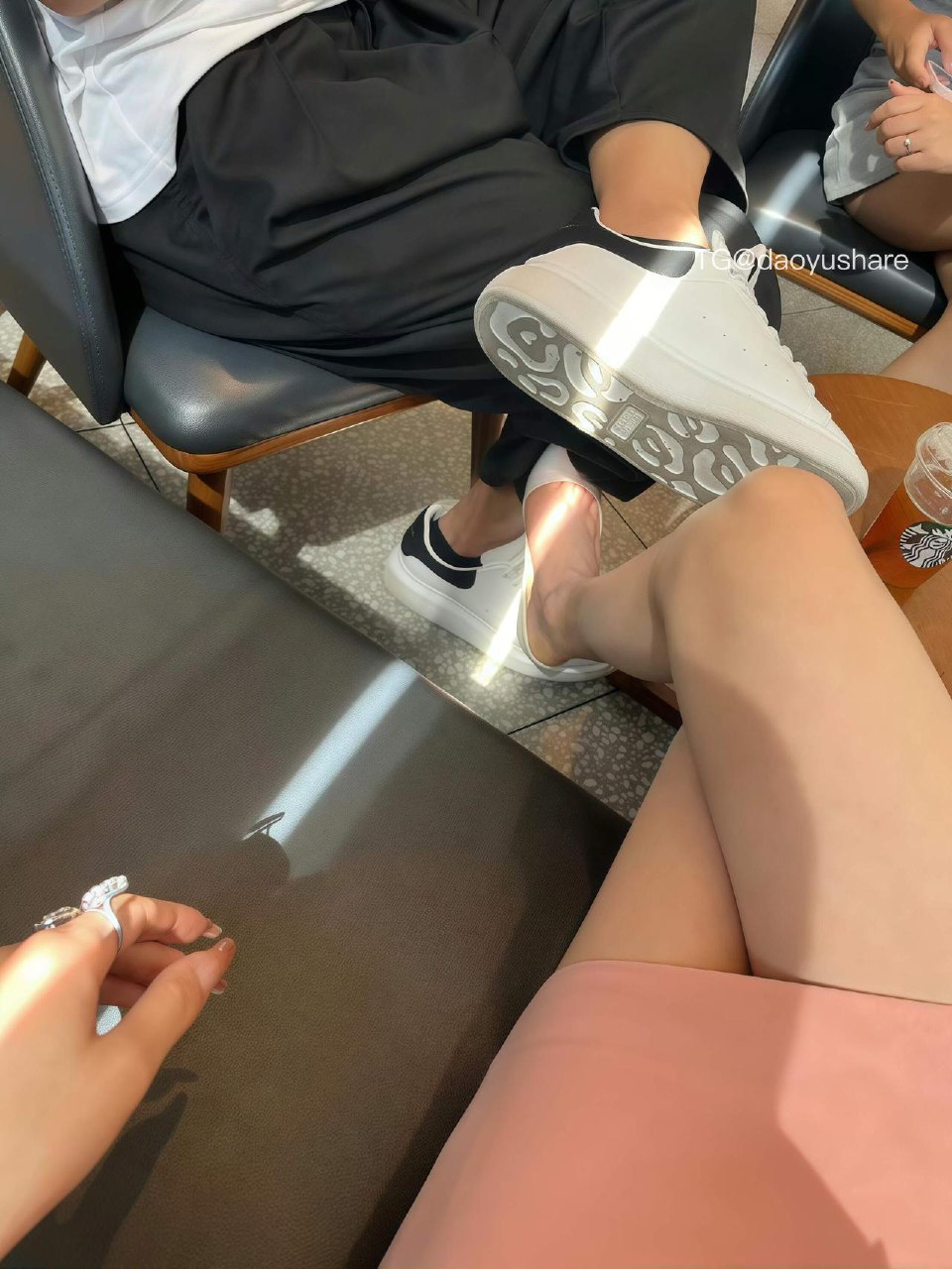 差点兔了 2025-06-01 01:23:41 黑色系，有喜欢的吗 都快兔了差点兔了 第1张