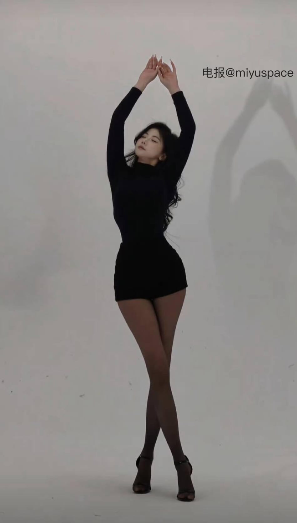 刘二萌 2025-06-01 11:33:32 我说我是女的 你到处跟别人说我是你的 第7张