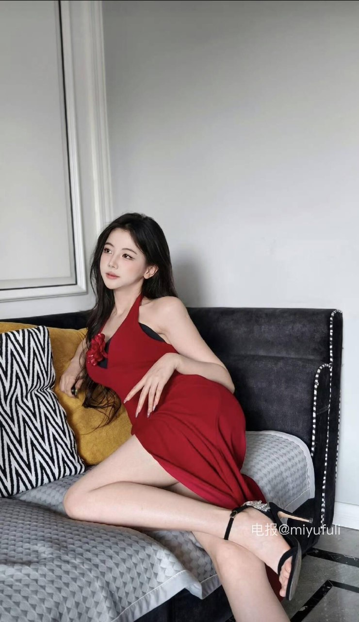 刘二萌 2025-06-01 11:33:32 我说我是女的 你到处跟别人说我是你的 第4张