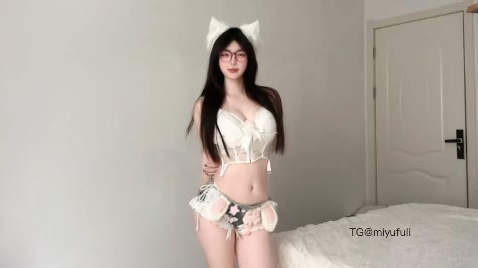 肉肉包 2025-06-03 20:54:53 多巴胺萌妹 会wink的叛逆猫猫申请出战🐱 第8张