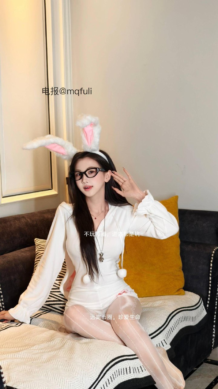 刘二萌 2025-06-03 15:54:29 你会喜欢我吗?不会的话我教你啊 第2张