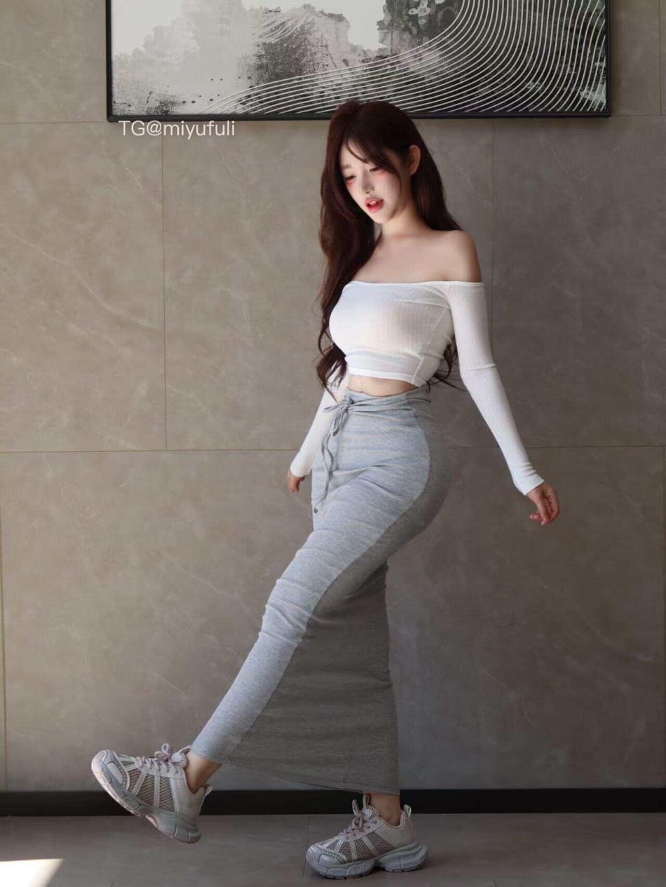 肉肉 2025-06-01 01:21:24 讲永远太假了记住这一帧就好了 第6张