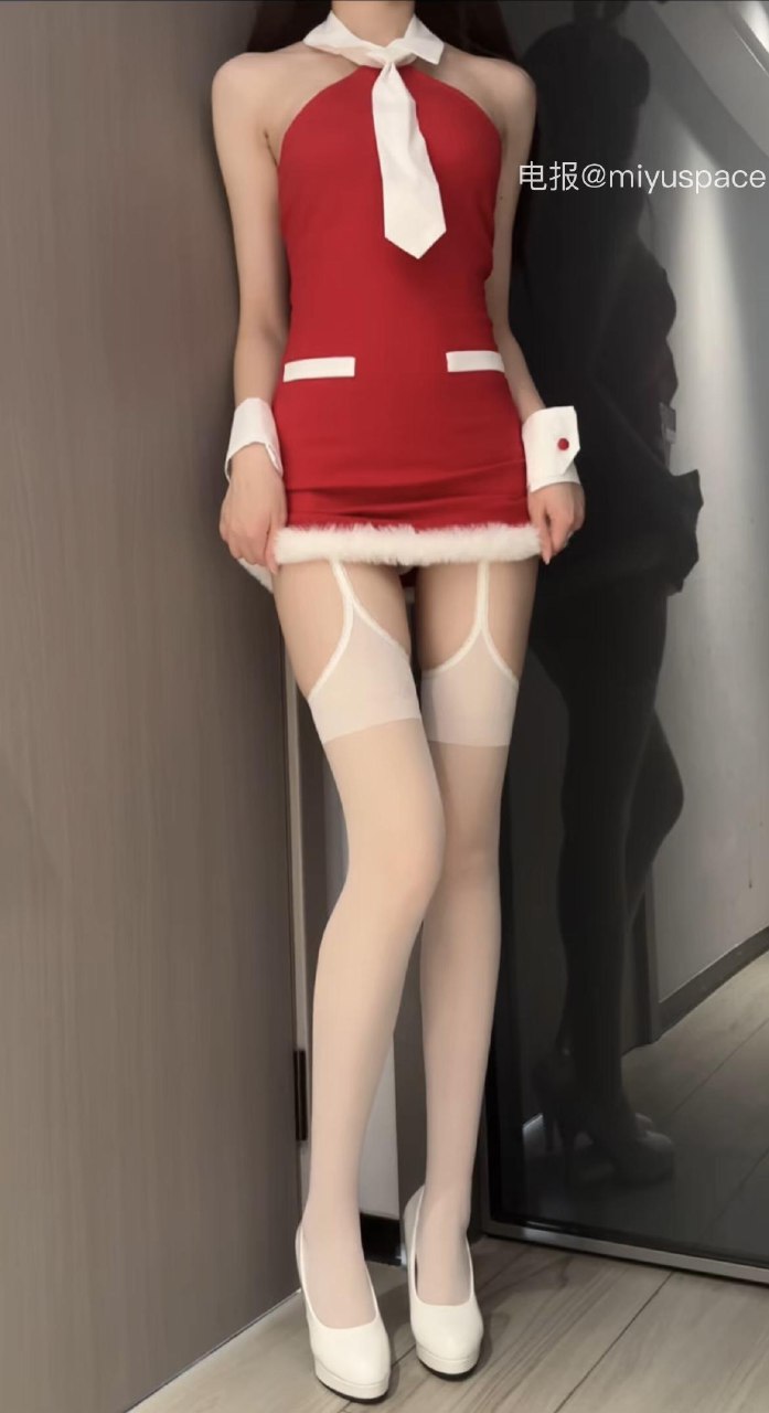 林扣弦 2025-06-05 16:47:39 超绝50➕圣诞套装写真 第43张