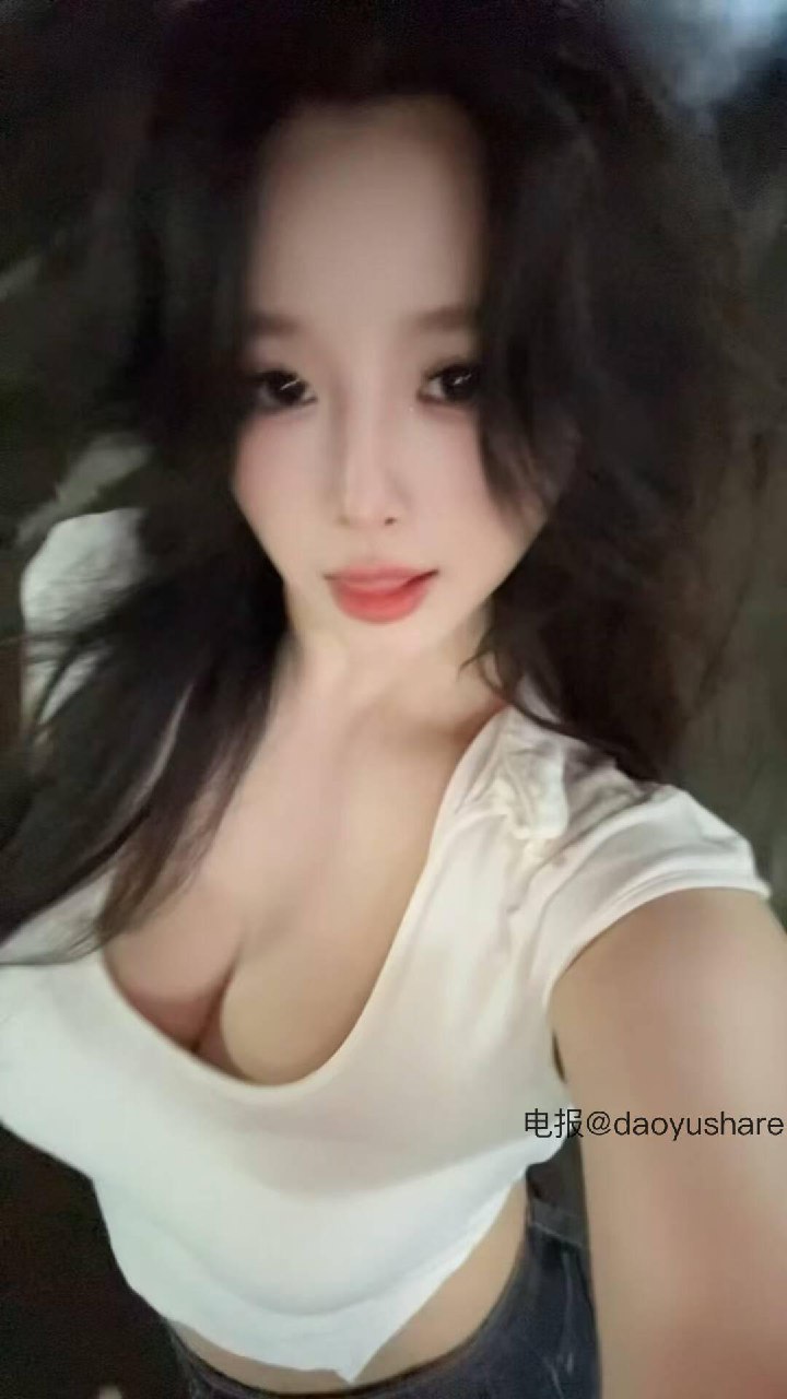 十七同学 2025-06-05 13:32:42 今天的C位是它🍰还是我呢？ 第6张