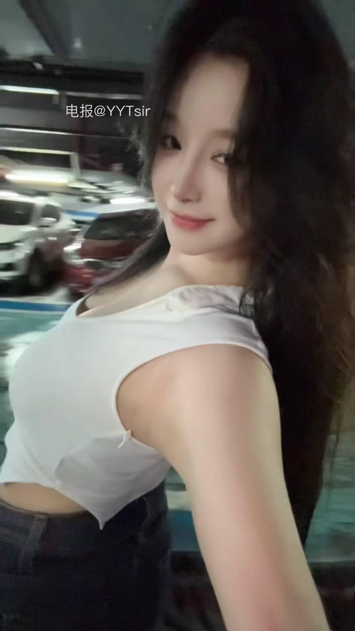 十七同学 2025-06-05 13:32:42 今天的C位是它🍰还是我呢？ 第5张