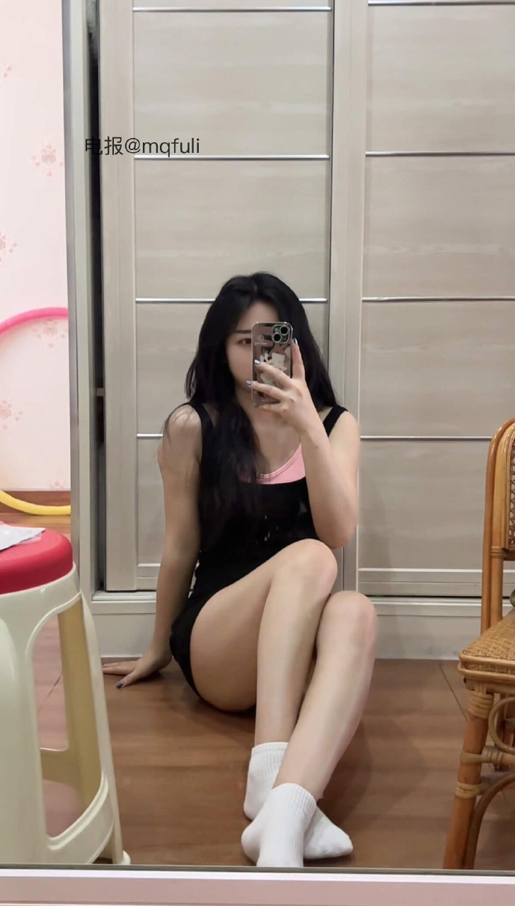 九斤明哥 2025-06-06 17:26:46 摇呼啦圈真的好累 第1张