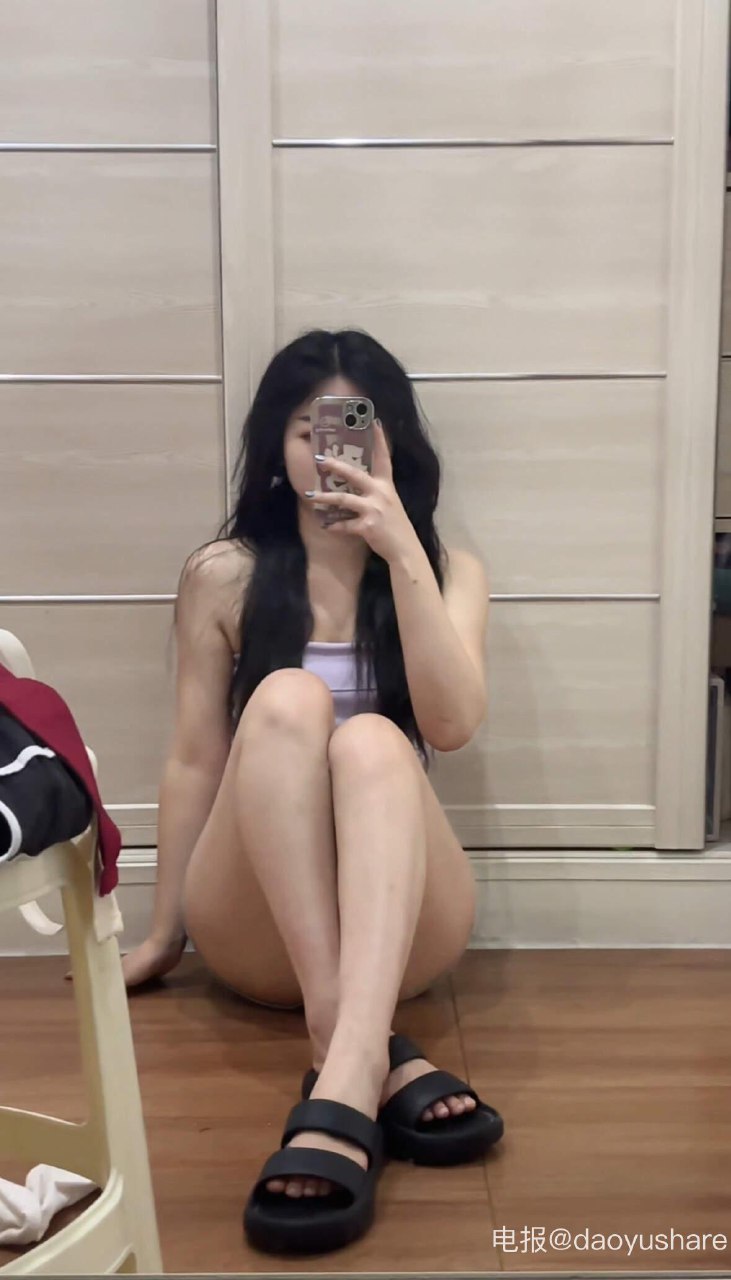 九斤明哥 2025-06-06 17:28:01 手机壳配这件衣服好看吗💕 第6张