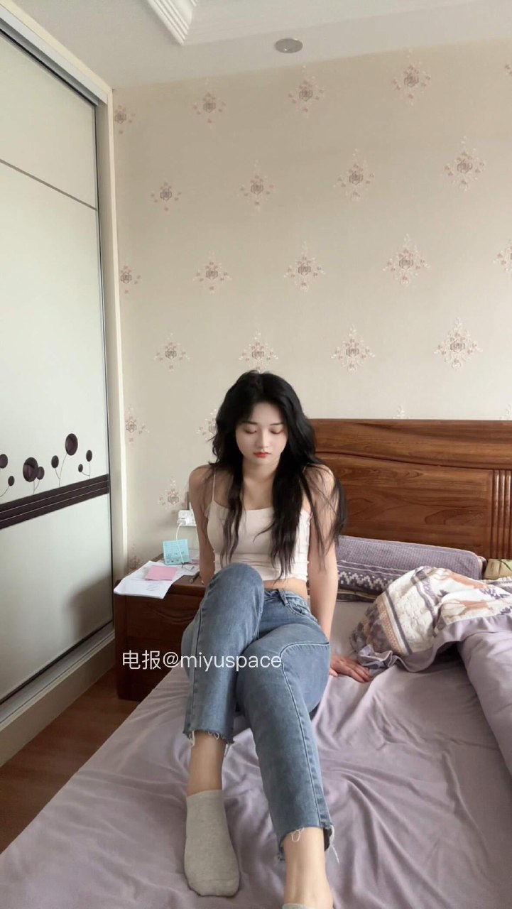 九斤明哥 2025-06-07 19:07:50 夏天就得穿吊带！ 第5张