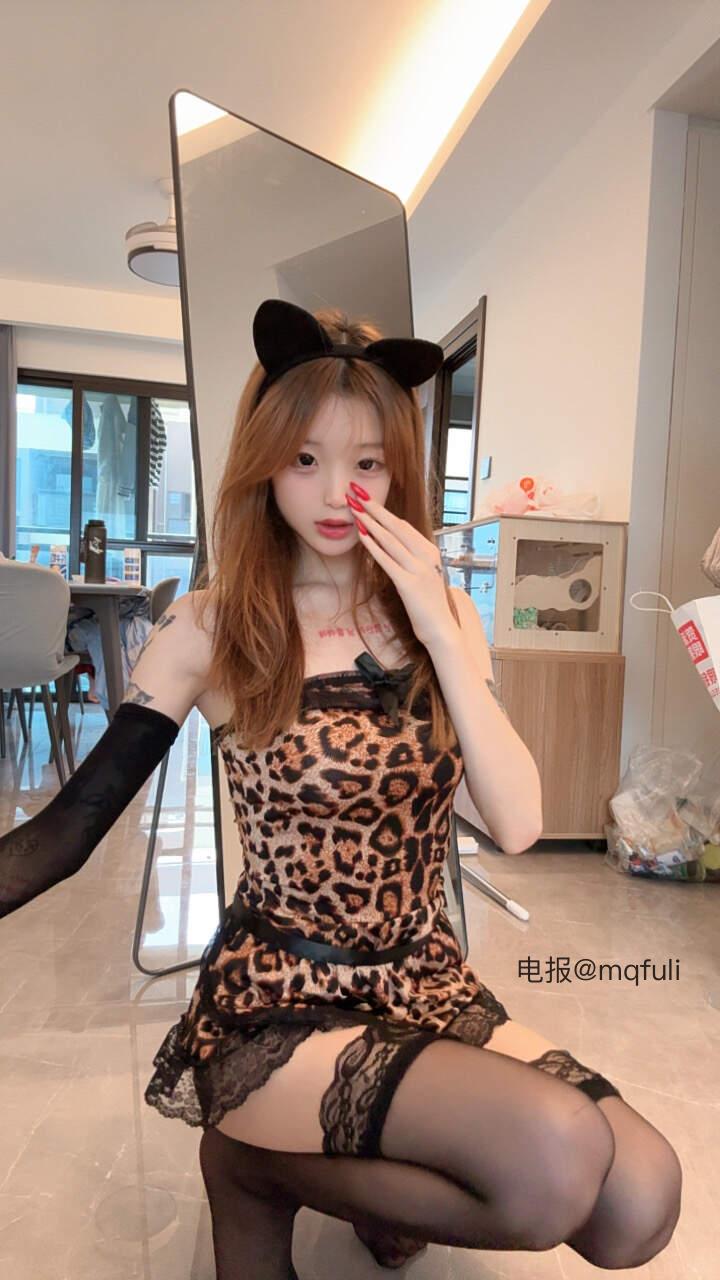 提苦茶子 2025-06-03 19:02:20 除了哥哥的美色 不接受任何贿赂 第8张