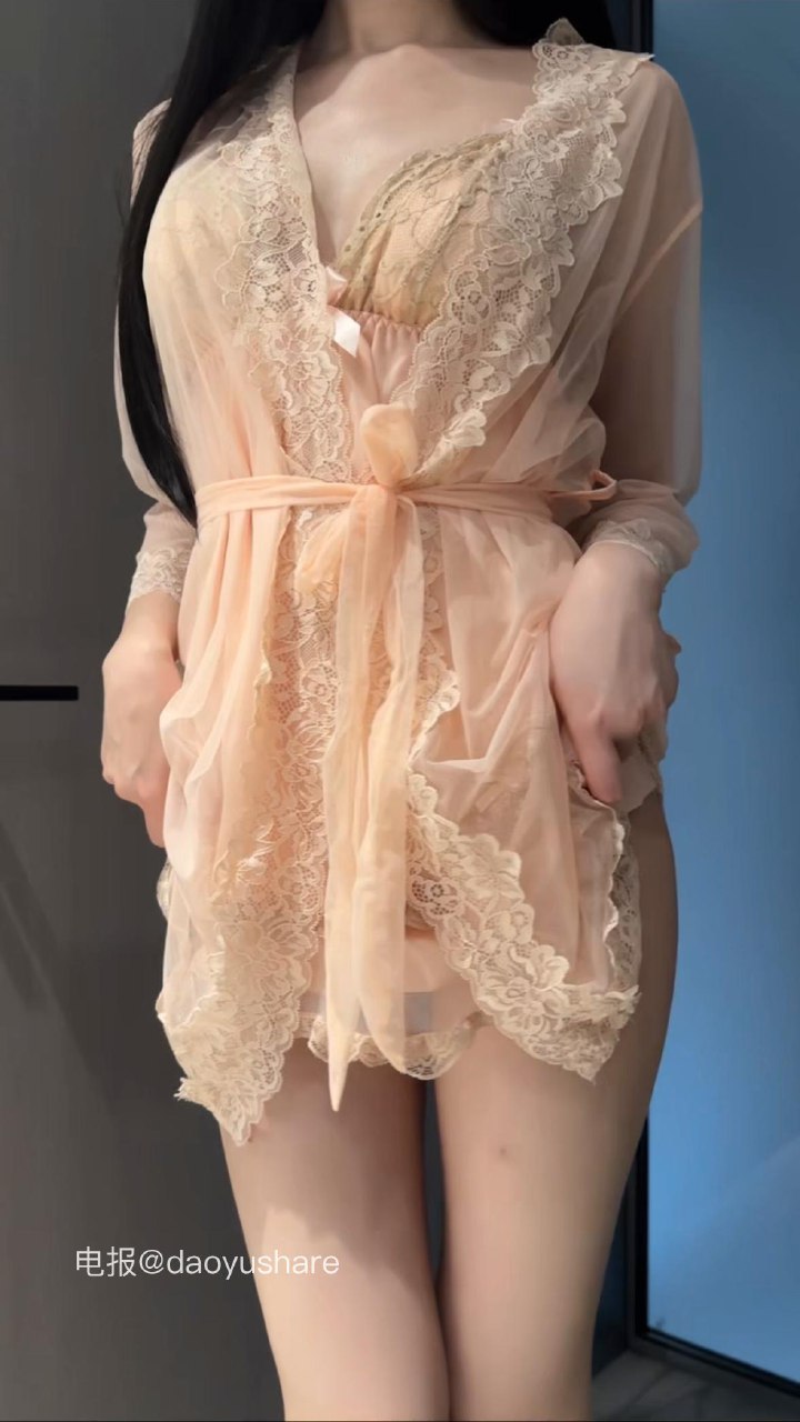 林扣弦 2025-06-12 15:13:49 粉粉嫩嫩的睡衣🤗今天走一下纯欲风😘 第4张