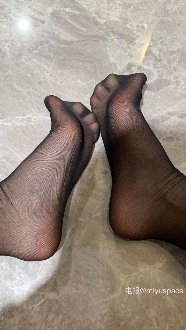 小羊偏偏 2025-06-11 23:23:22 嘉宾福利《红色诱惑》 第3张