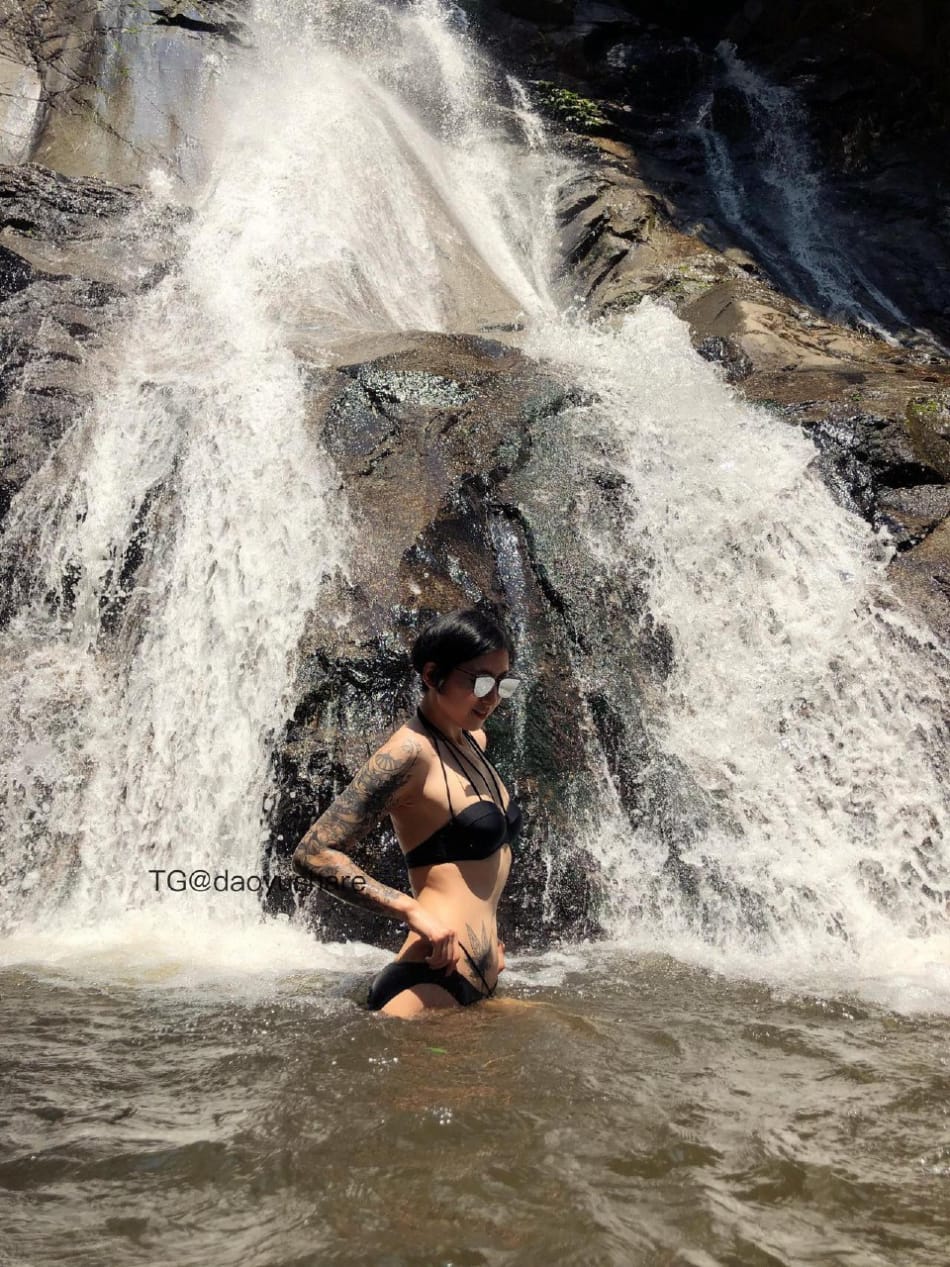 栗子Chen 2025-06-12 16:58:32 近距离感受丁子户与泳装的结合碰撞 第4张