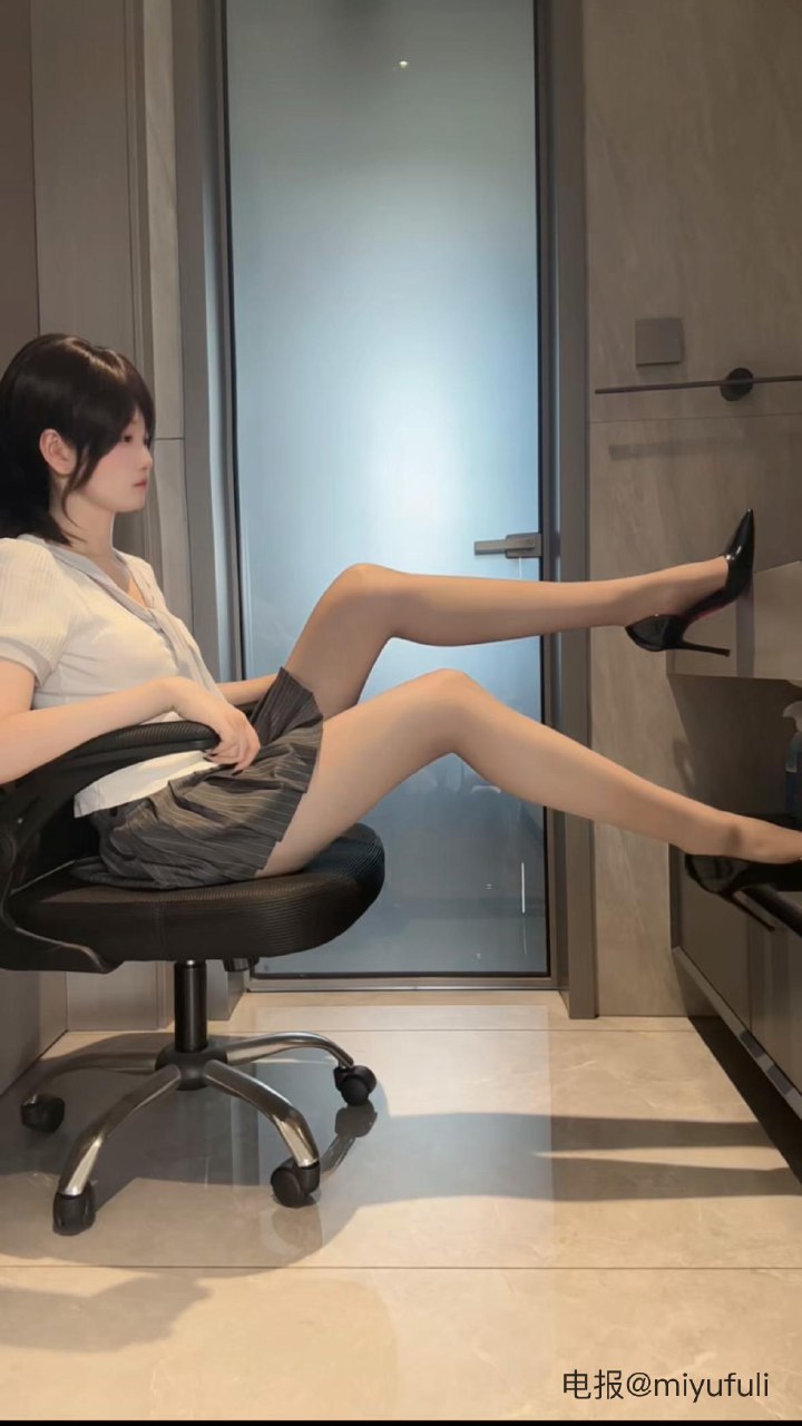 林扣弦 2025-06-16 02:17:50 我不需要你野心勃勃 我只希望你早晨勃勃🤗 第11张