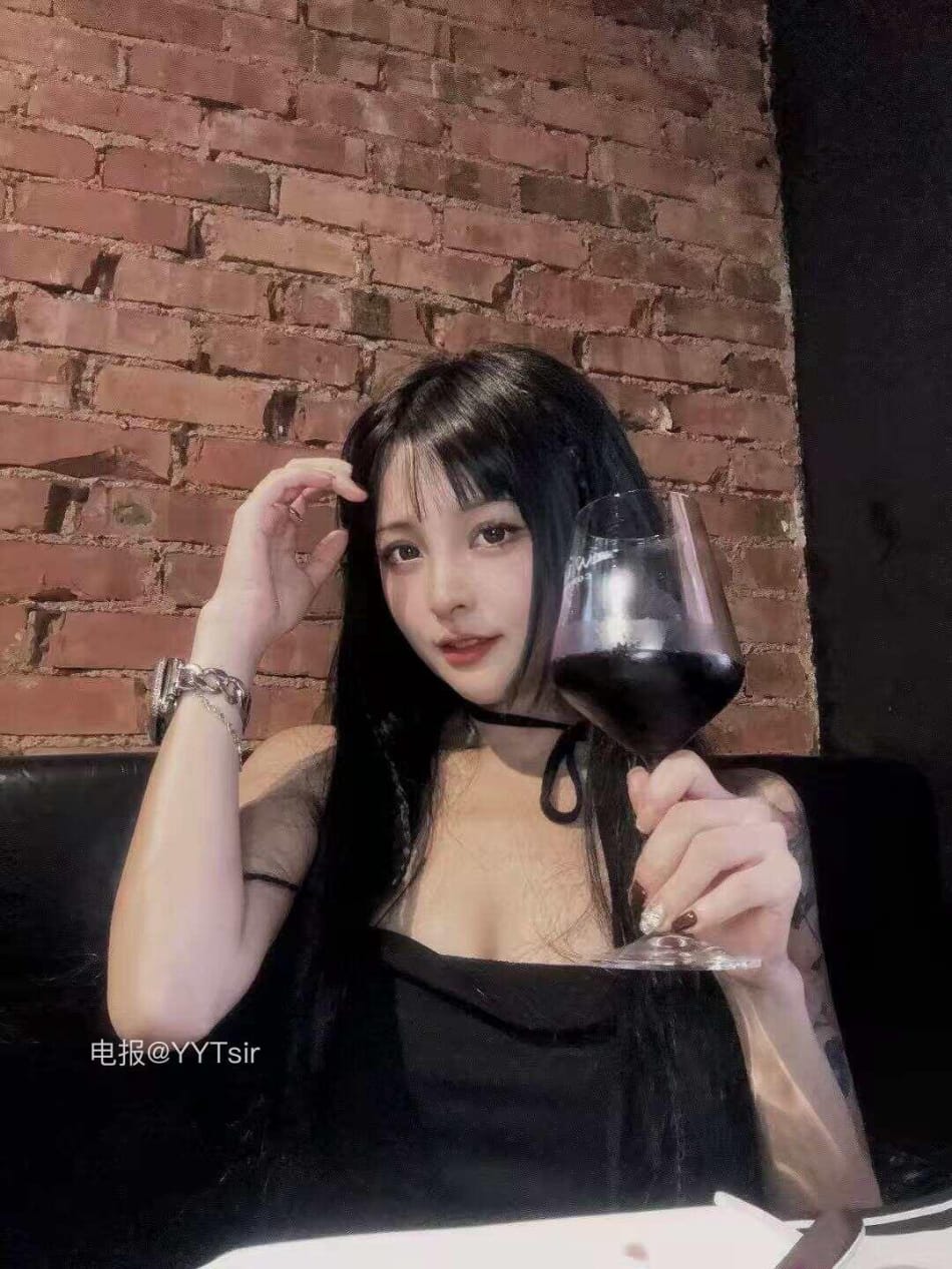 BELLA贝拉 2025-06-17 16:41:01 我想要的都会得到 包括你 第1张